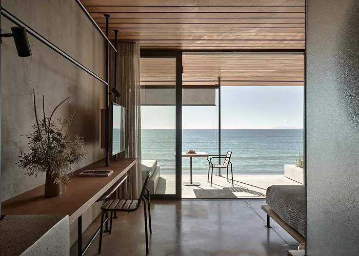 Ξενοδοχείο Dexamenes Seaside 5*